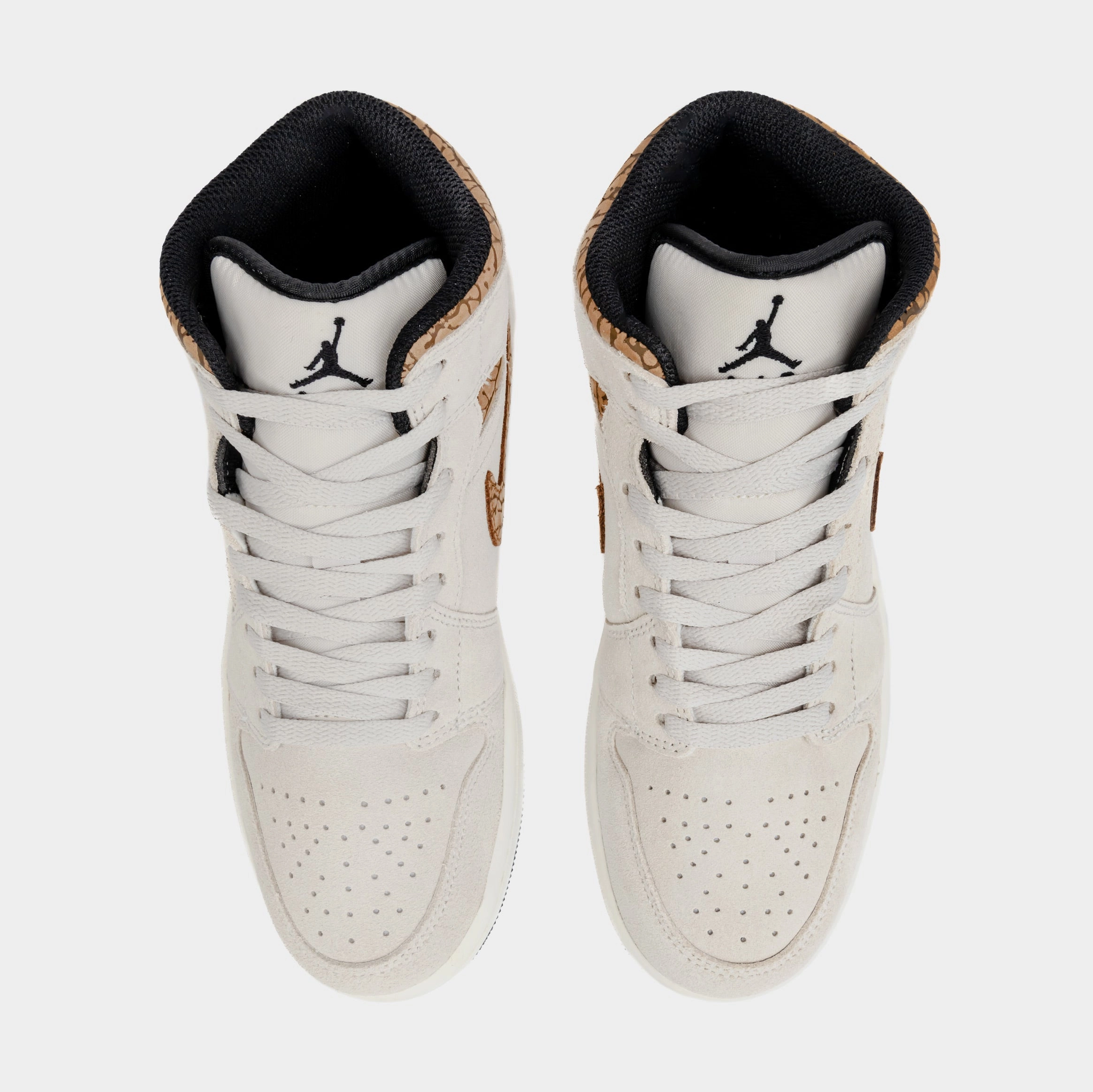 Air Jordan 1 Retro Mid SE Brown Elephant Mens Lifestyle Shoes (Light Orewood Brown/Metallic Gold) Air Jordan 1 original design shoes
