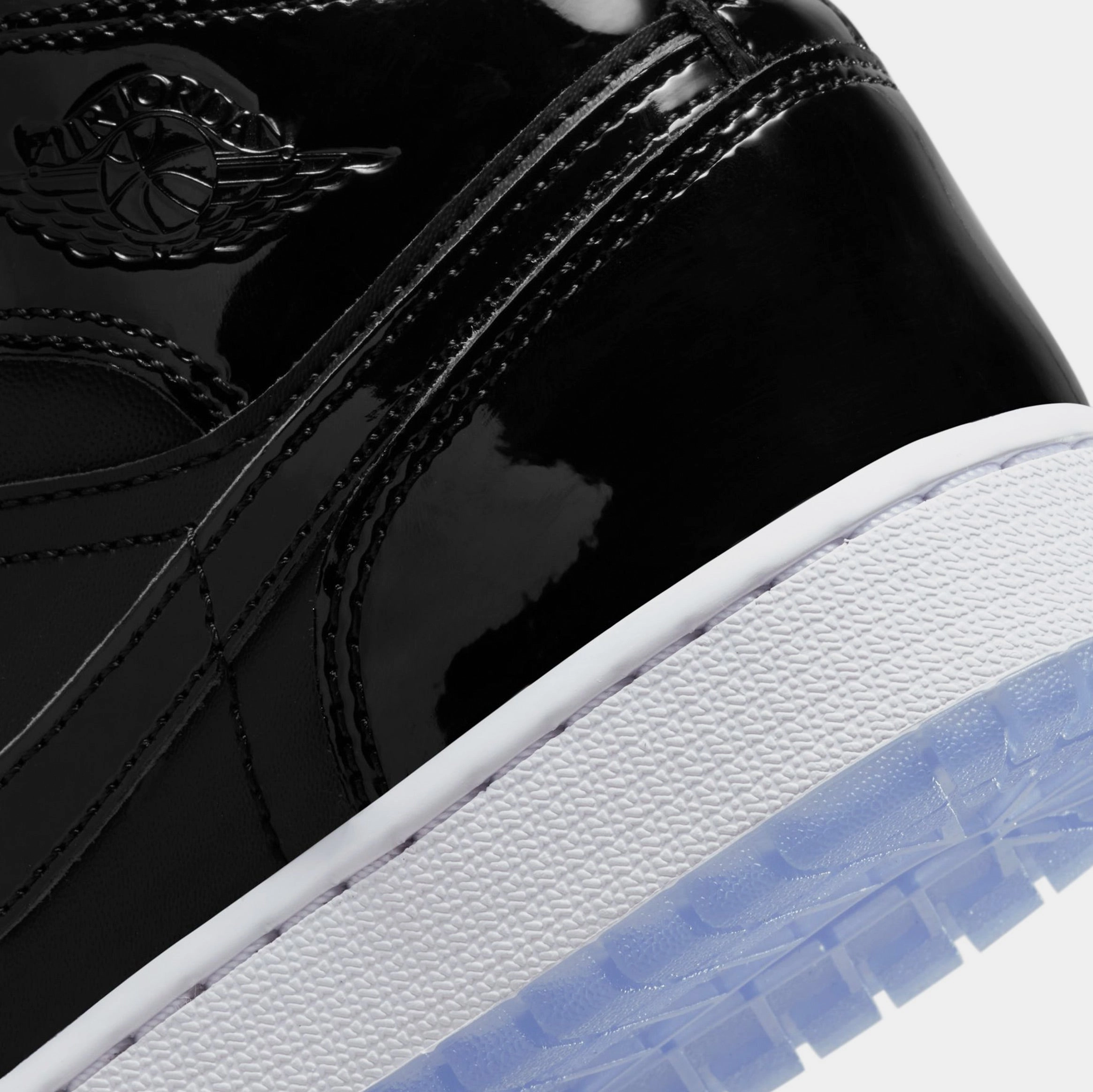 Air Jordan 1 Retro Mid Space Jam Grade School Lifestyle Shoes (Black) Air Jordan 1 original design shoes