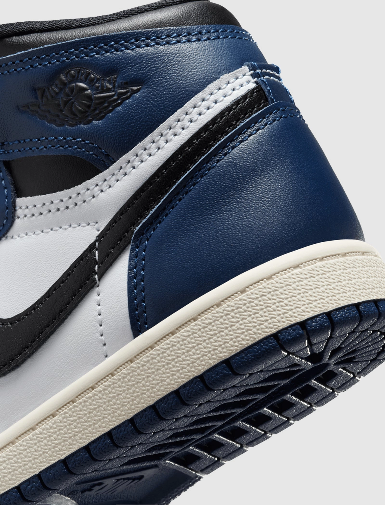 AIR JORDAN 1 RETRO "MIDNIGHT NAVY" PS Retro basketball lifestyle shoes