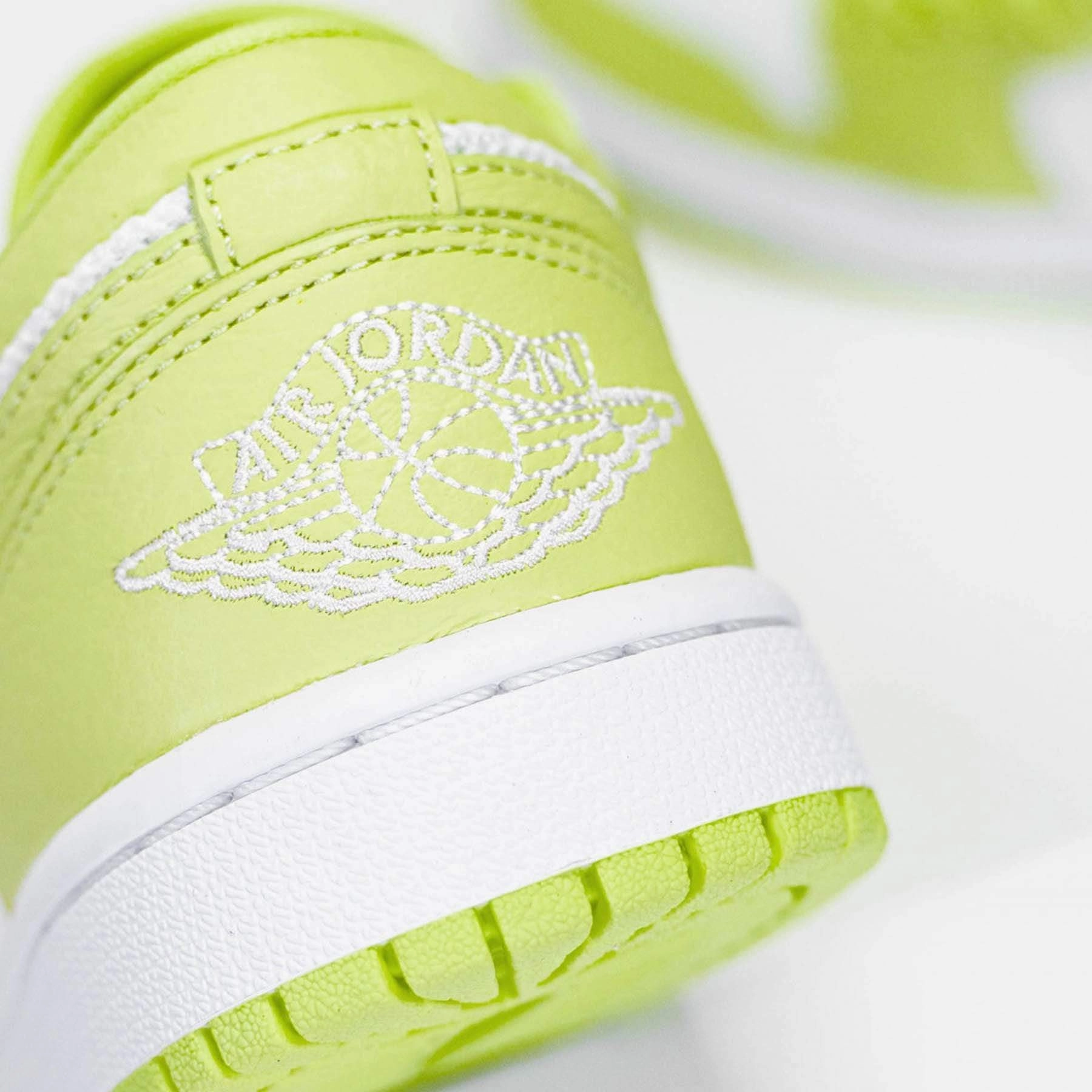 Air Jordan 1 Wmns Low 'Limelight' Air Jordan 1 Low lifestyle shoes