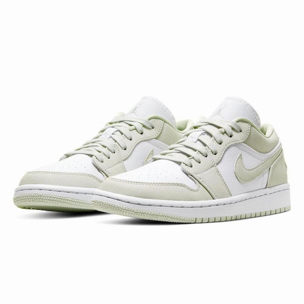 Air Jordan 1 Wmns Low 'Spruce Aura' Air Jordan 1 vintage style sneakers
