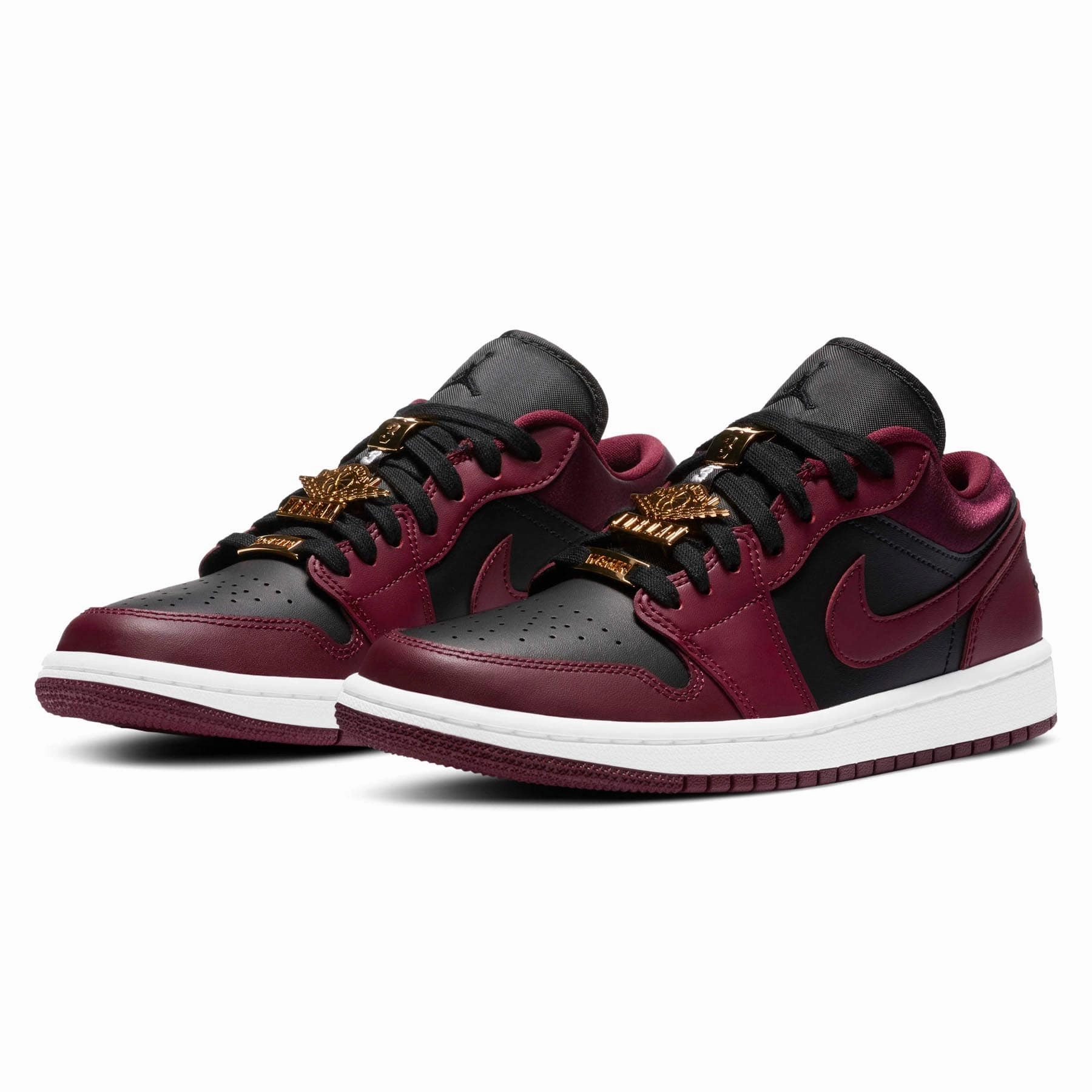 Air Jordan 1 Wmns Low SE 'Dark Beetroot' Air Jordan 1 vintage style sneakers