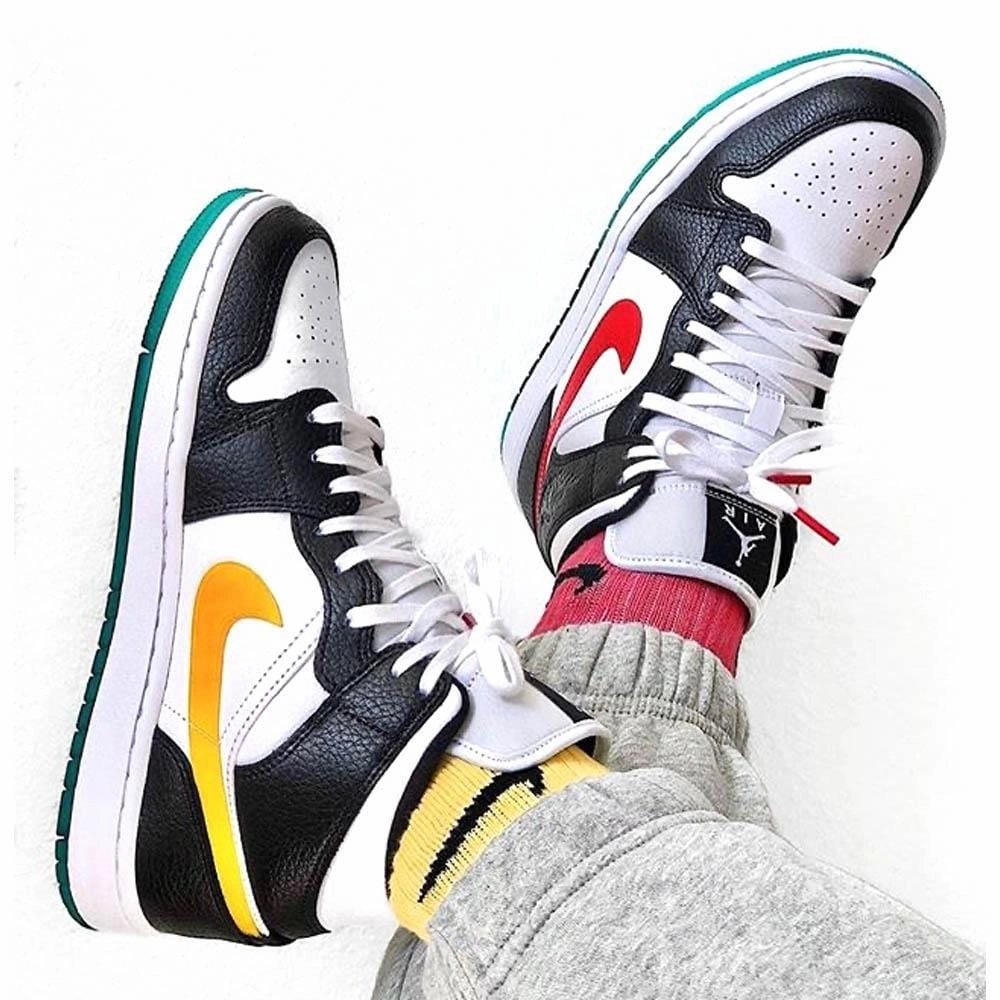 Air Jordan 1 Wmns Mid 'Alternate Swoosh' Air Jordan 1 vintage style sneakers