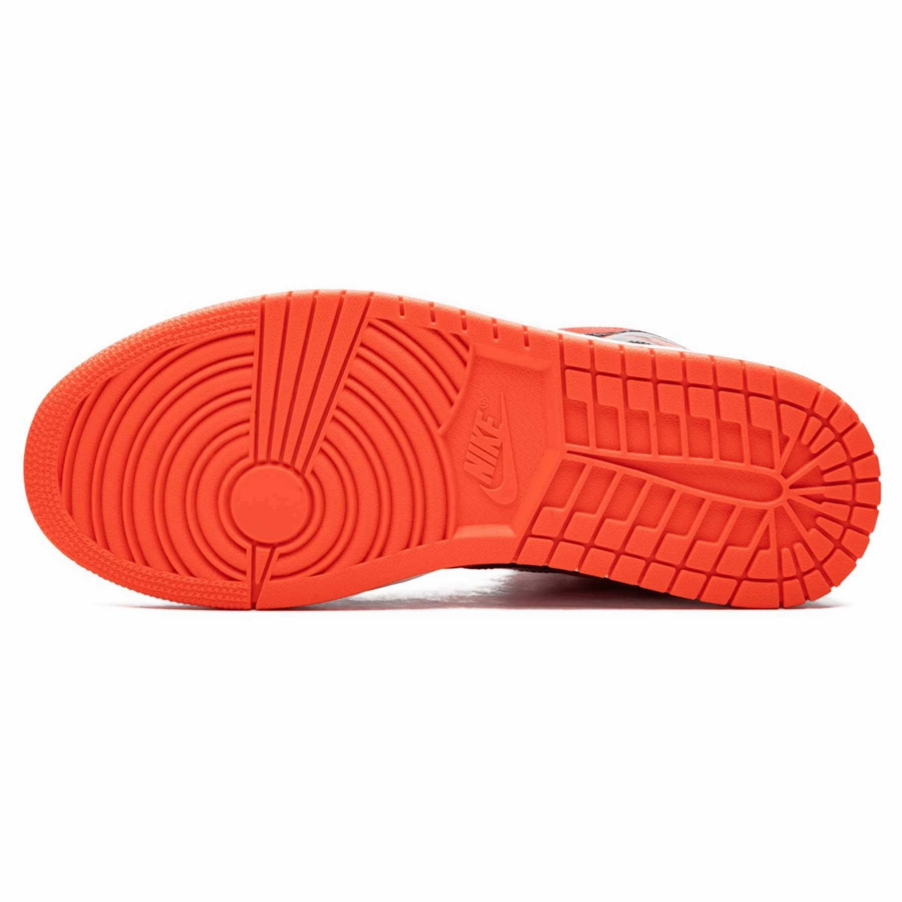 Air Jordan 1 Wmns Mid 'Hot Punch' Air Jordan 1 classic sneakers