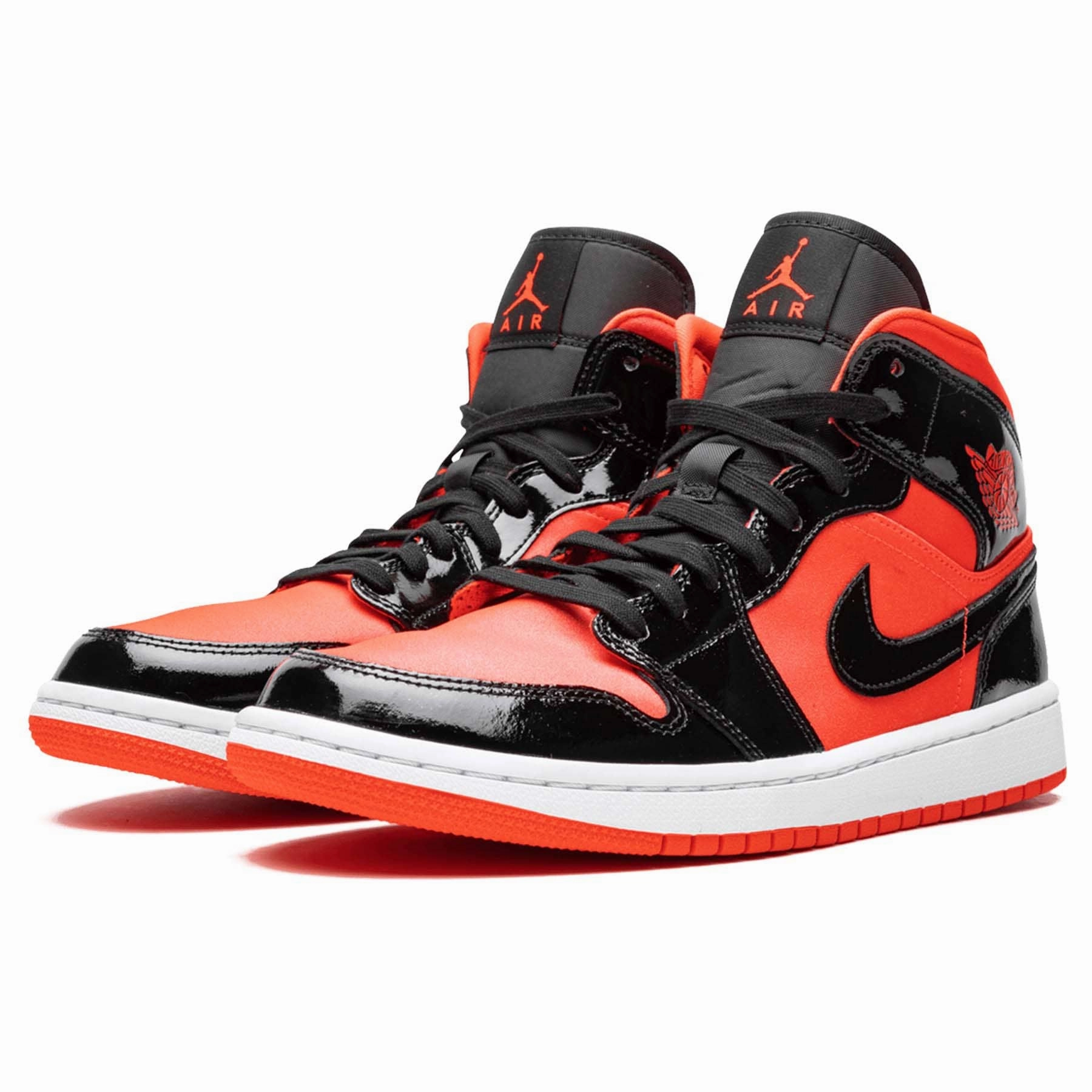 Air Jordan 1 Wmns Mid 'Hot Punch' Air Jordan 1 classic sneakers