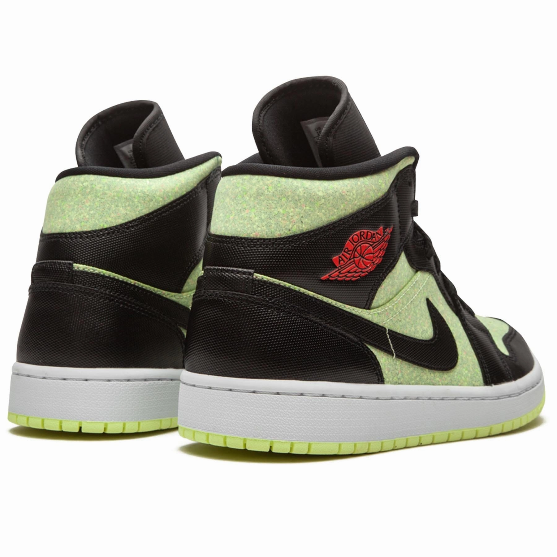 Air Jordan 1 Wmns Mid SE 'Black Barely Volt' Air Jordan 1 Mid streetwear shoes