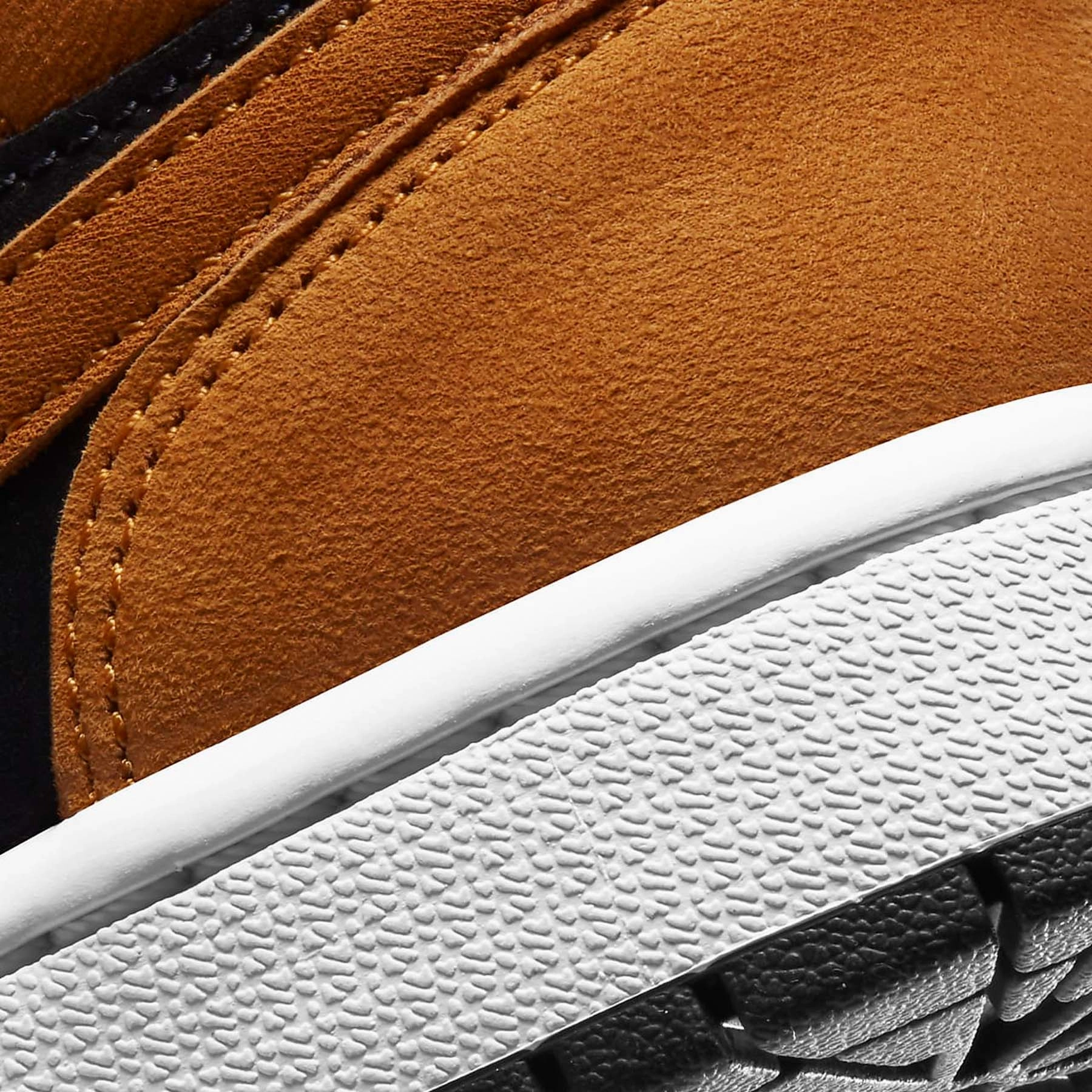 Air Jordan 1 Wmns Mid SE 'Desert Ochre' Air Jordan 1 vintage style sneakers