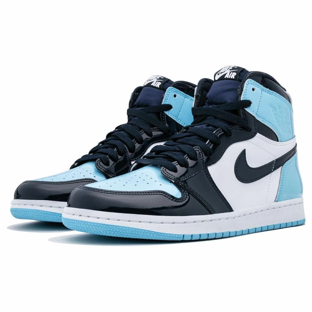 Air Jordan 1 Wmns Retro High OG 'Blue Chill' Air Jordan 1 vintage style sneakers