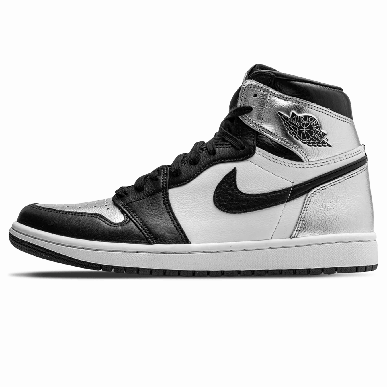 Air Jordan 1 Wmns Retro High OG 'Silver Toe' Air Jordan 1 High classic sneakers with premium finish