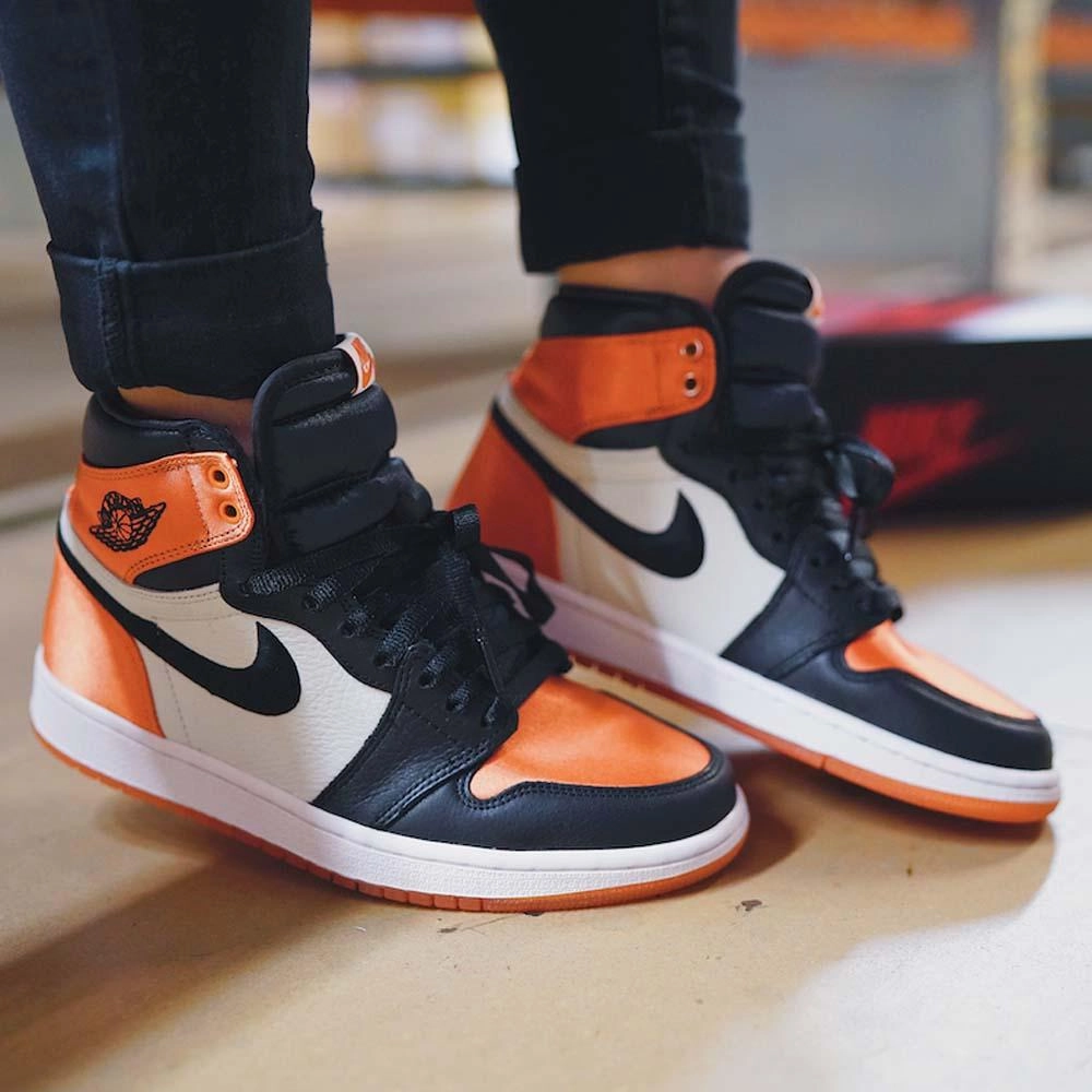 Air Jordan 1 WMNS Satin 'Shattered Backboard' Orange Black Air Jordan 1 High OG shoes