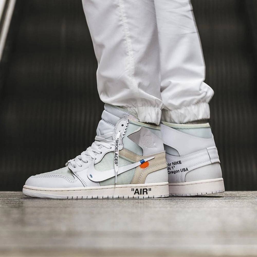 Air Jordan 1 x OFF-WHITE NRG GS Air Jordan 1 vintage style sneakers