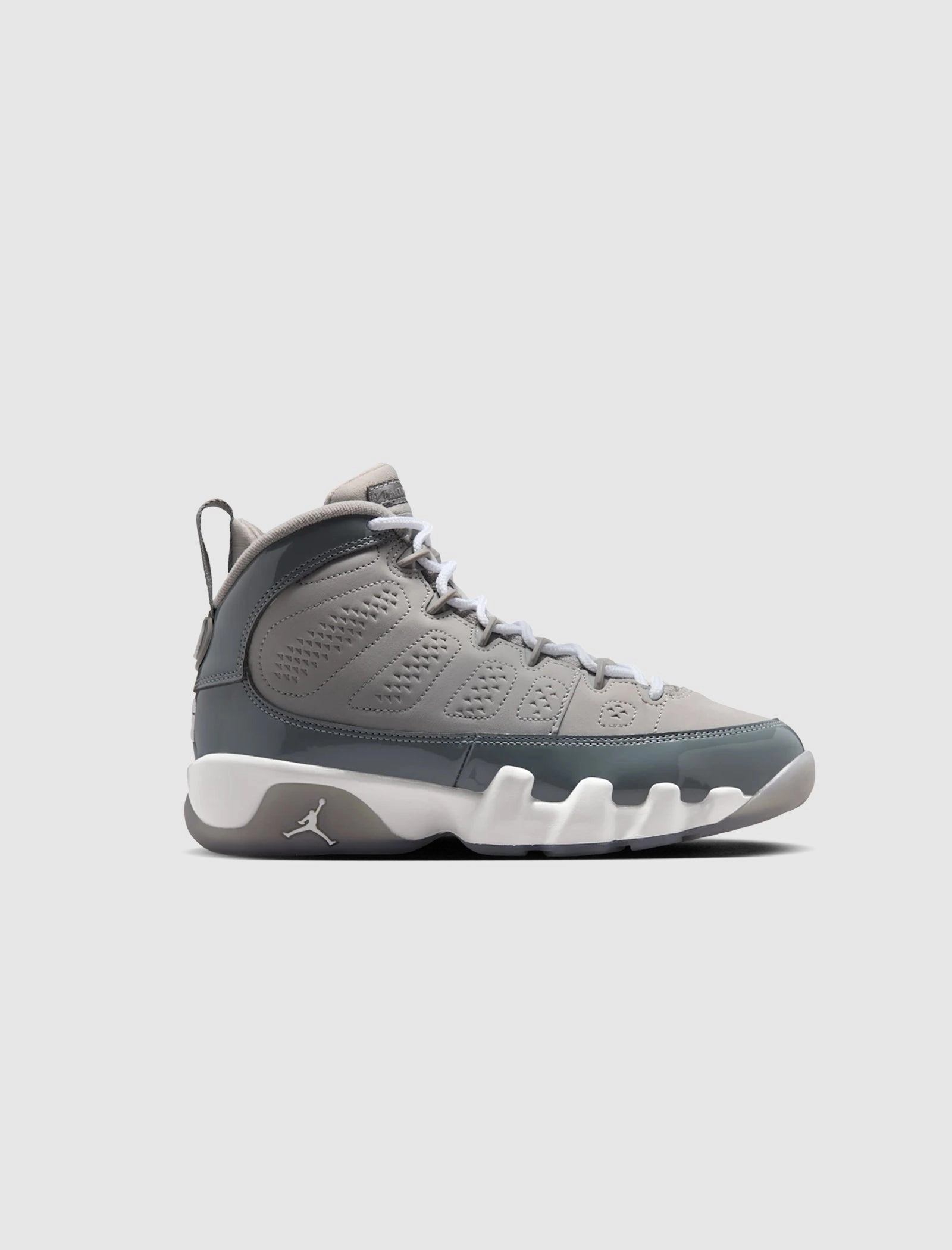 AIR JORDAN 9 RETRO "MEDIUM GREY/COOL GREY/WHITE" GS Iconic Air Jordan streetwear sneakers