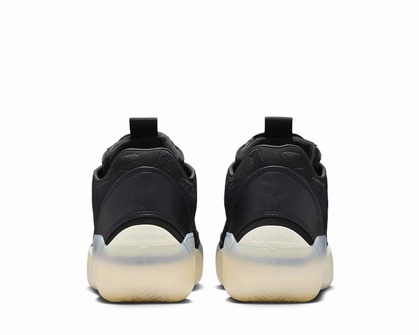 Air Jordan XXXIX "Noir" Timeless hoop footwear