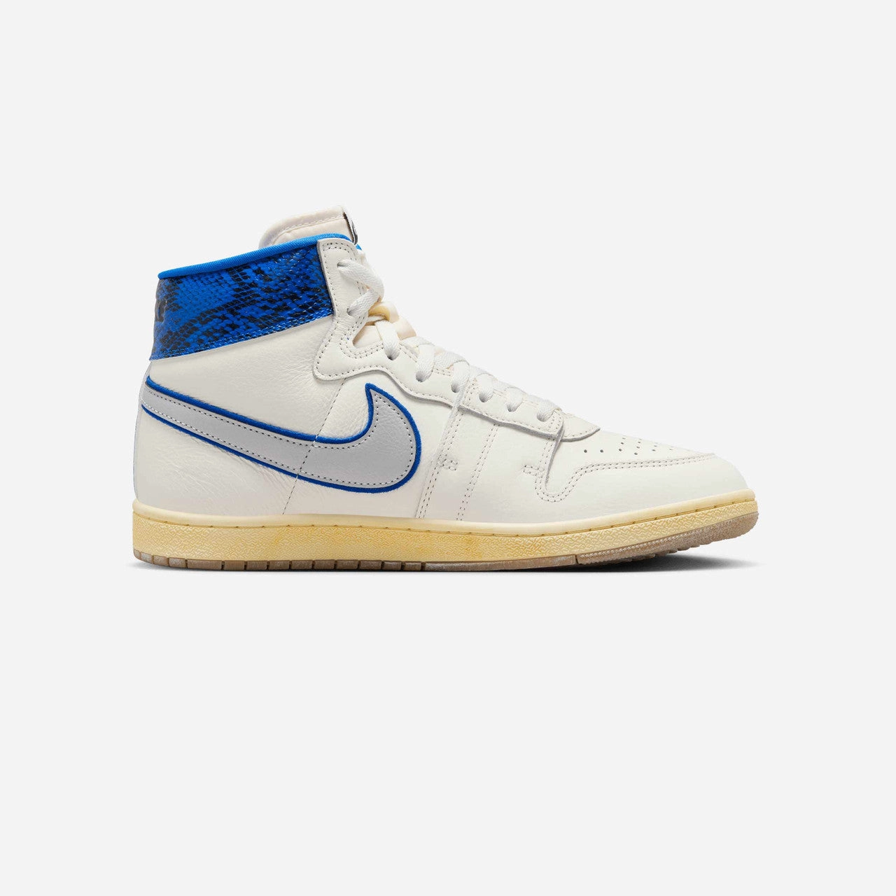 Air Ship PE SP x Awake NY Classic basketball silhouette