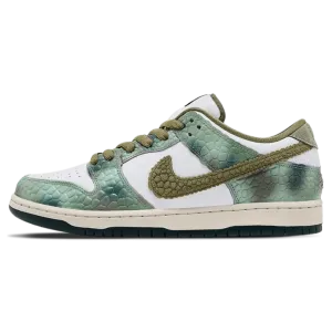 Alexis Sablone x Nike Dunk Low SB 'Chameleon' Nike Dunk casual shoes with iconic low-top shape