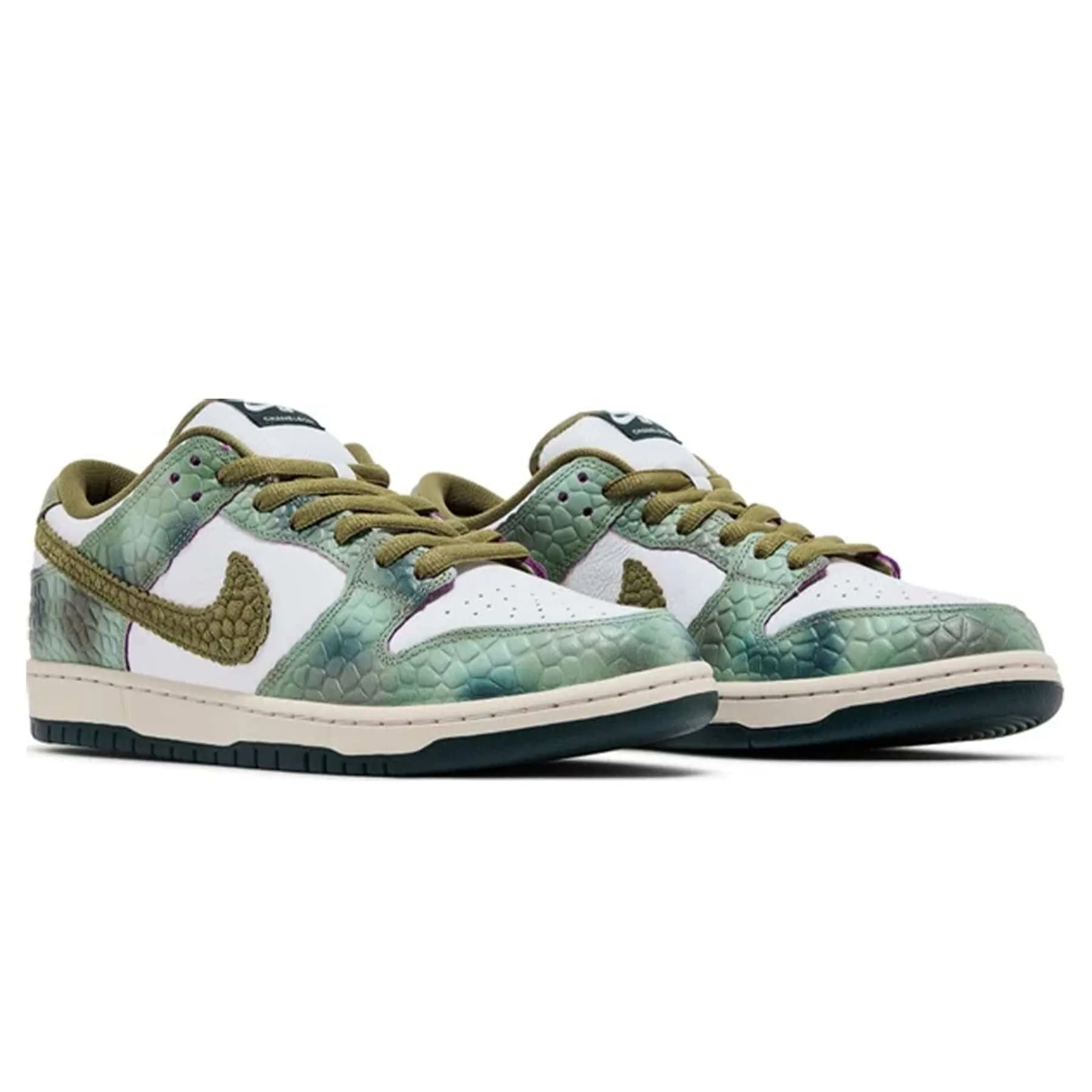 Alexis Sablone x Nike Dunk Low SB 'Chameleon' Nike Dunk stylish shoes