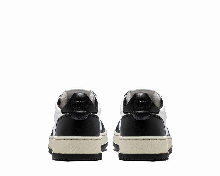 Autry Medalist Low "Panda" Supportive workout sneakers