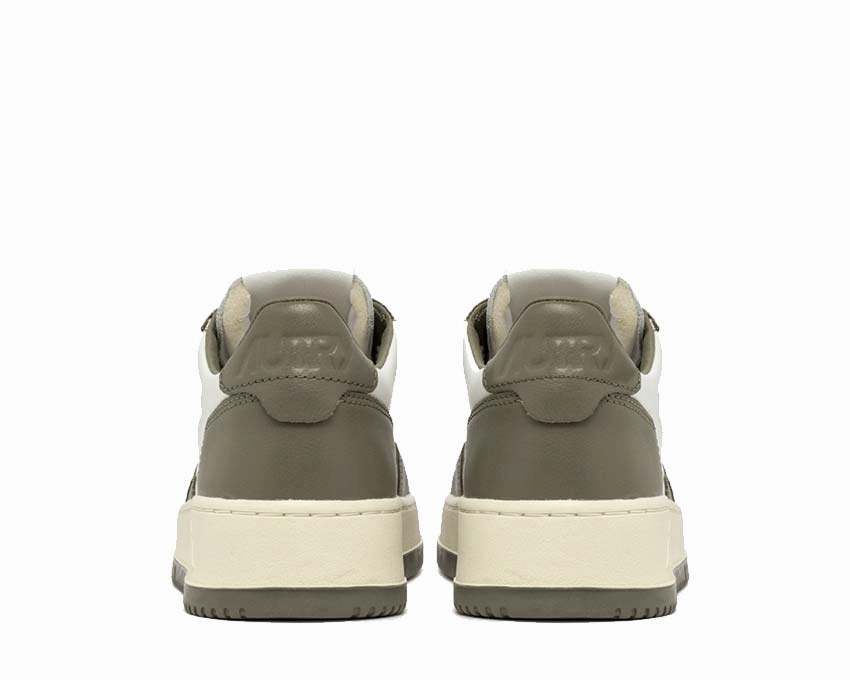 Autry Medalist Low Womens classic sneakers
