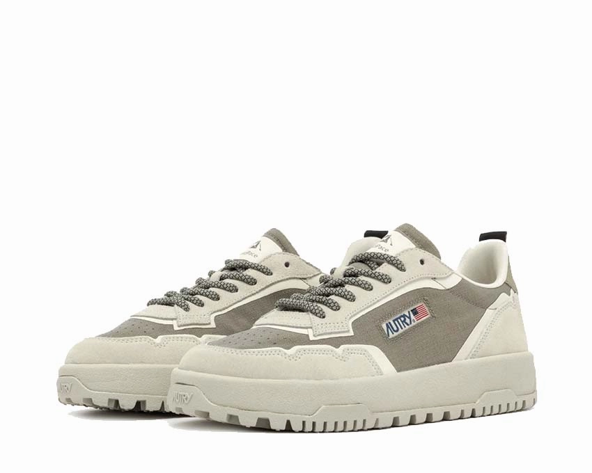 Autry Wildpace Low Womens classic sneakers