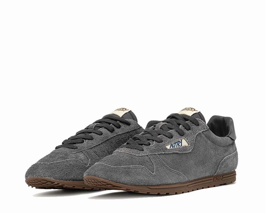 Autry Windspin Low "Avion" Supportive workout sneakers