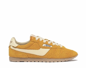 Autry Windspin Low W "Mineral Yellow" Clean design everyday sneakers