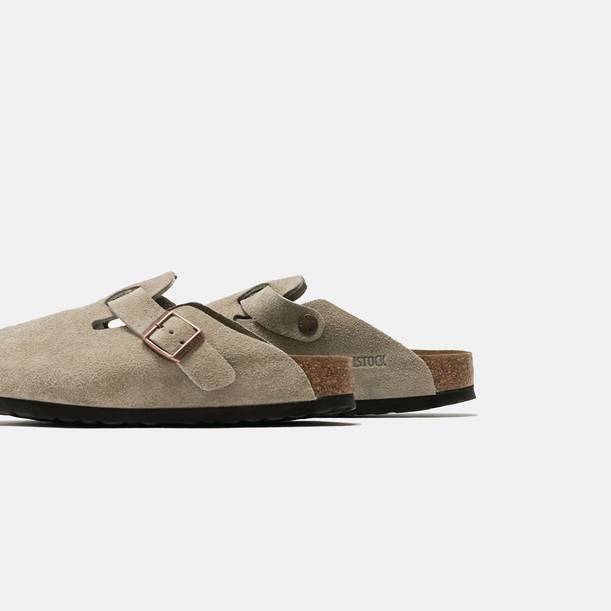 Birkenstock WMNS Boston Soft Footbed Suede - Taupe All-day comfort footwear
