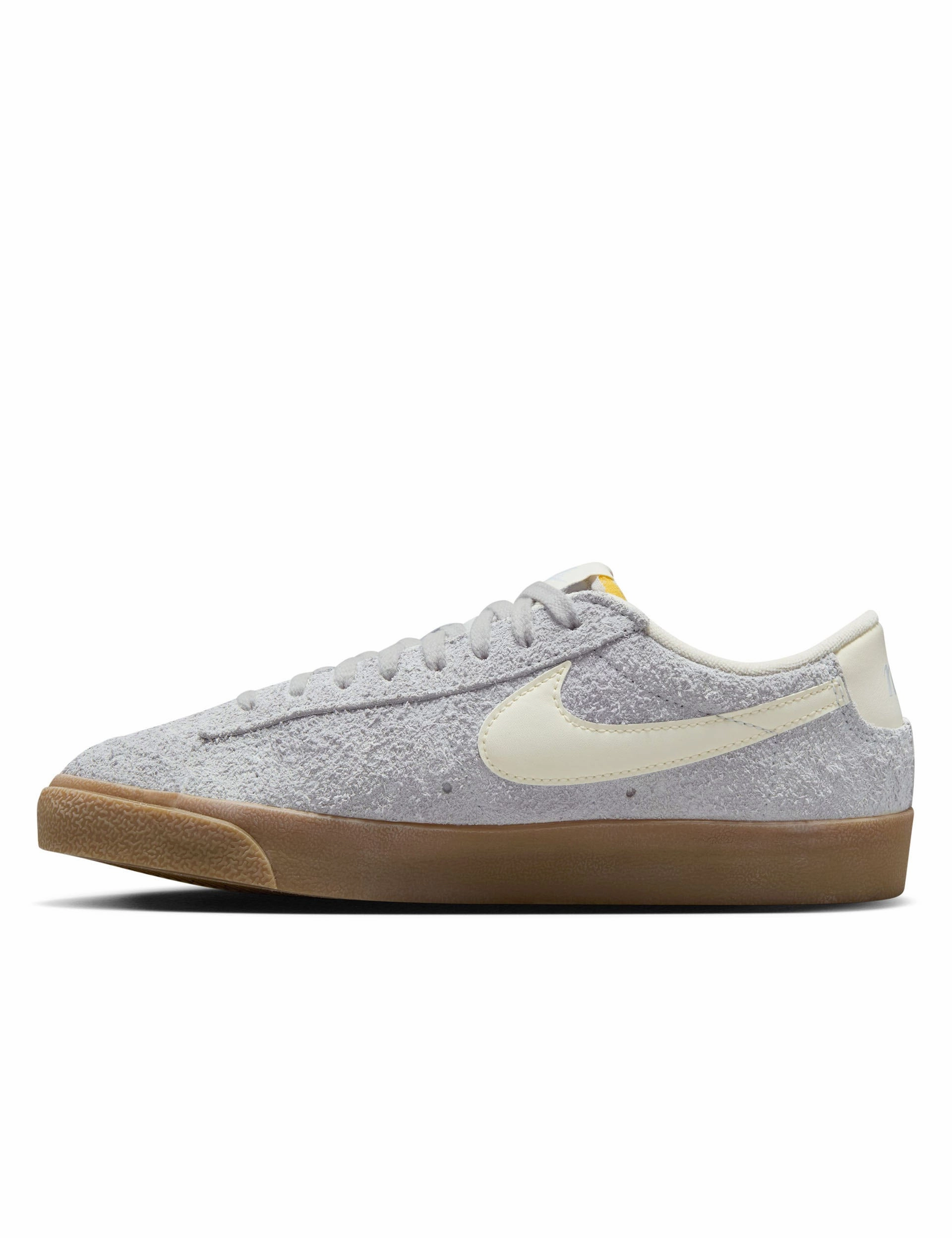 Blazer Low '77 Vintage Shoes - Football Grey/Pale Ivory/Gum Light Brown Nike women's stylish athletic footwear