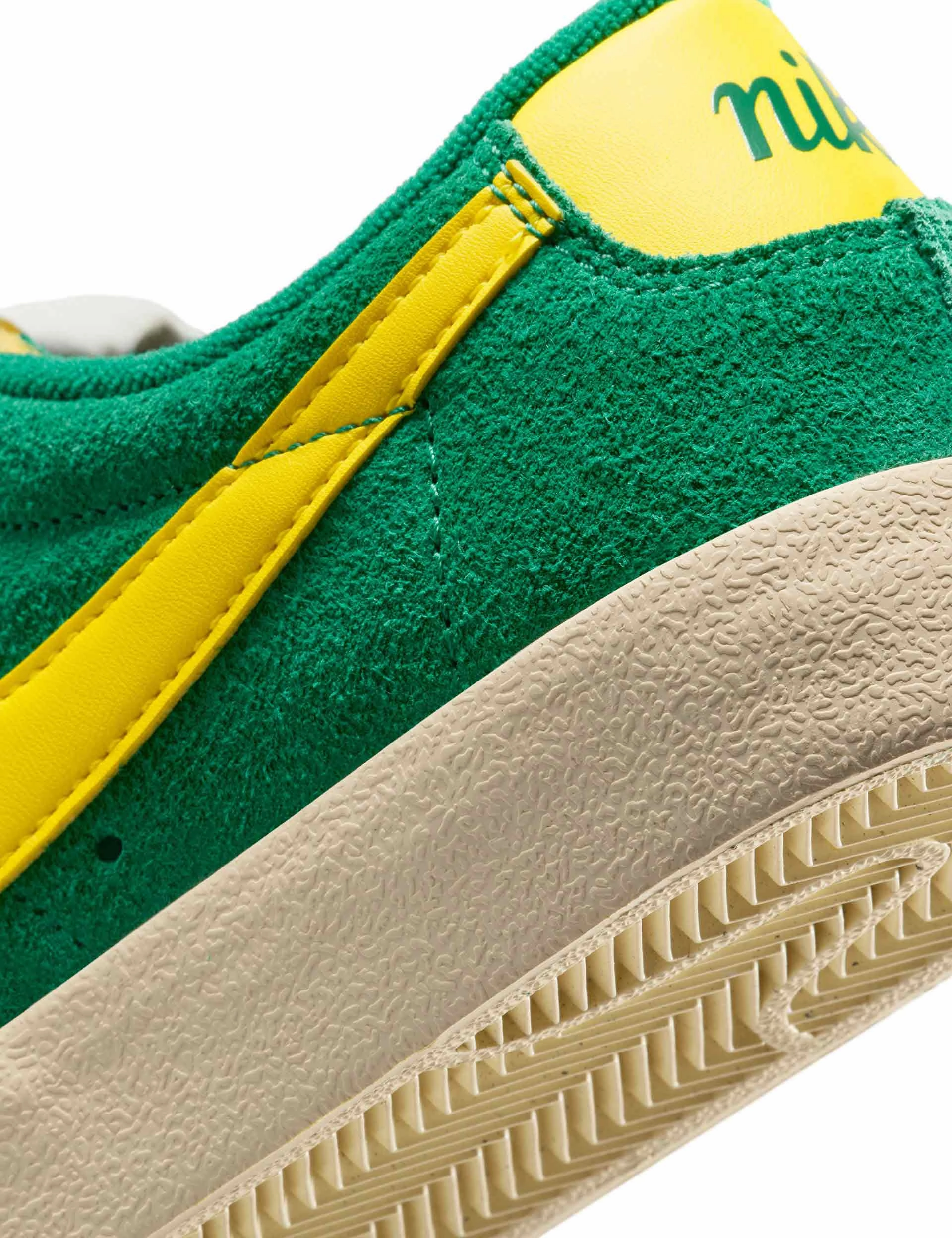 Blazer Low '77 Vintage Shoes - Malachite/Lightening/Muslin/Sail Nike women's stylish athletic footwear