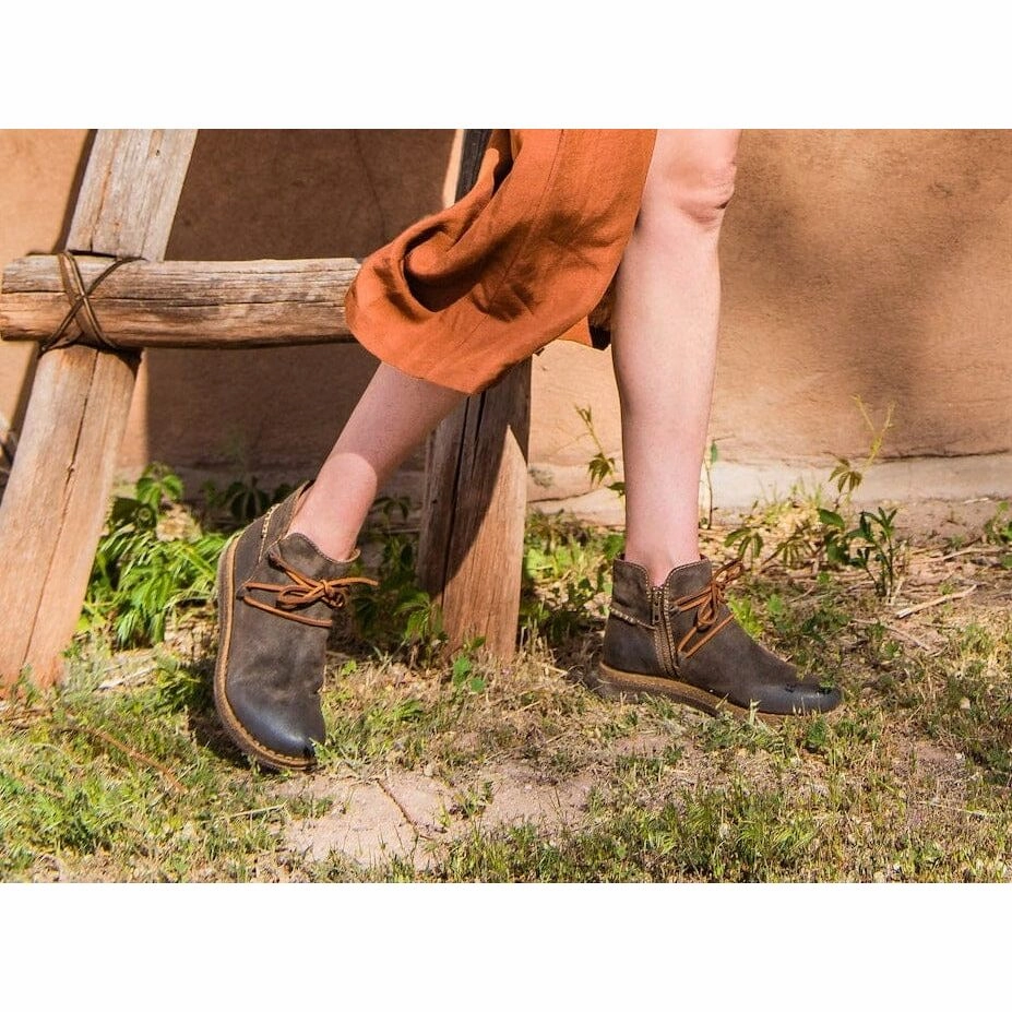 BORN CALYN BOOT - FINAL SALE! Born handcrafted leather shoes