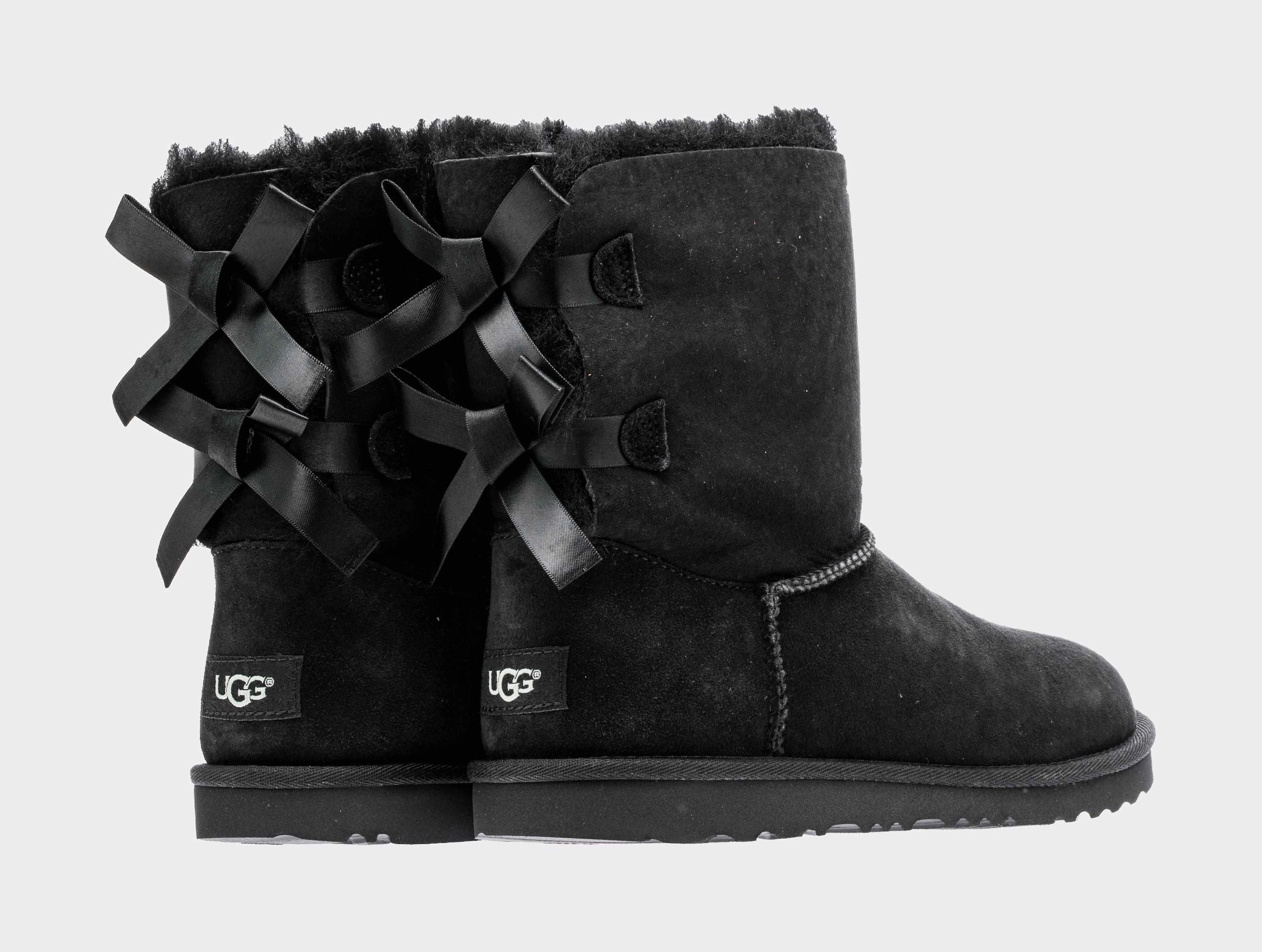 Classic Bailey Bow 2 Grade School Boots (Black) Ugg Mini Boot Styles