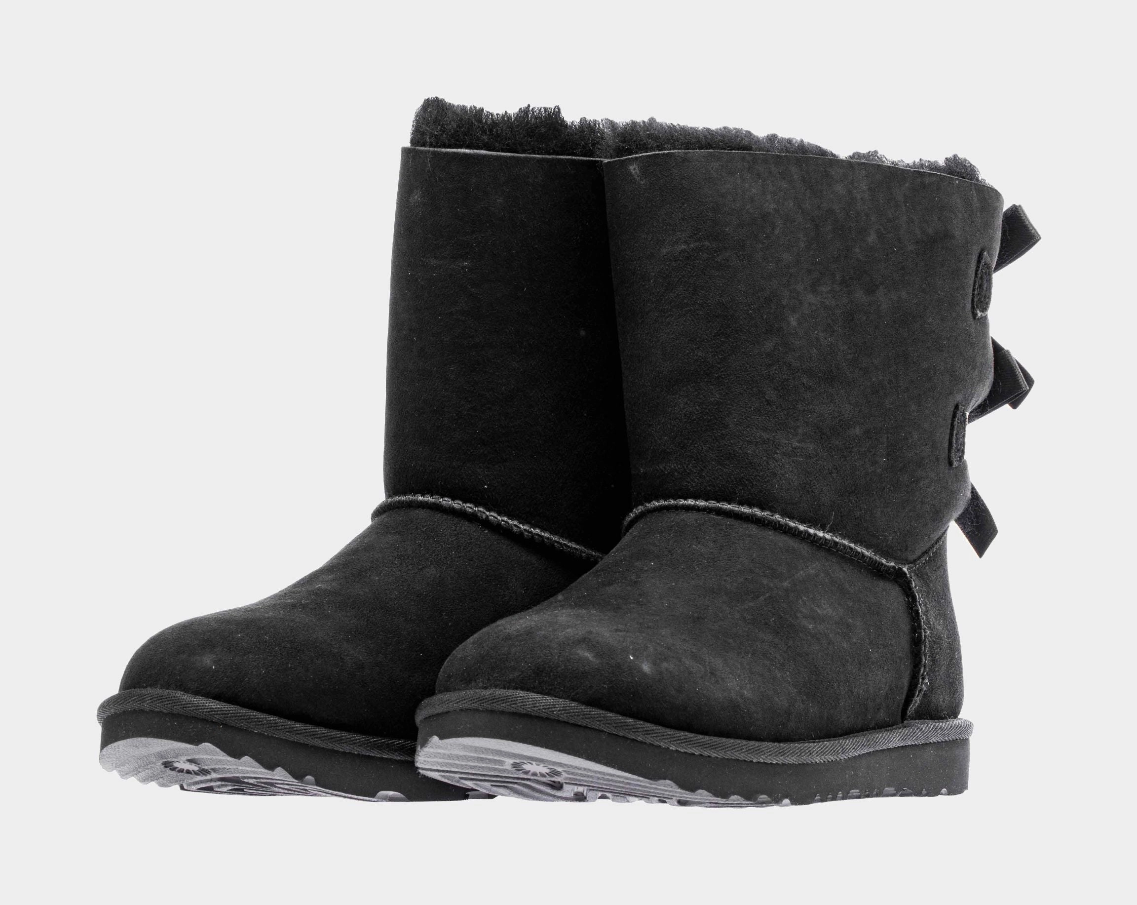 Classic Bailey Bow 2 Grade School Boots (Black) Ugg Mini Boot Styles