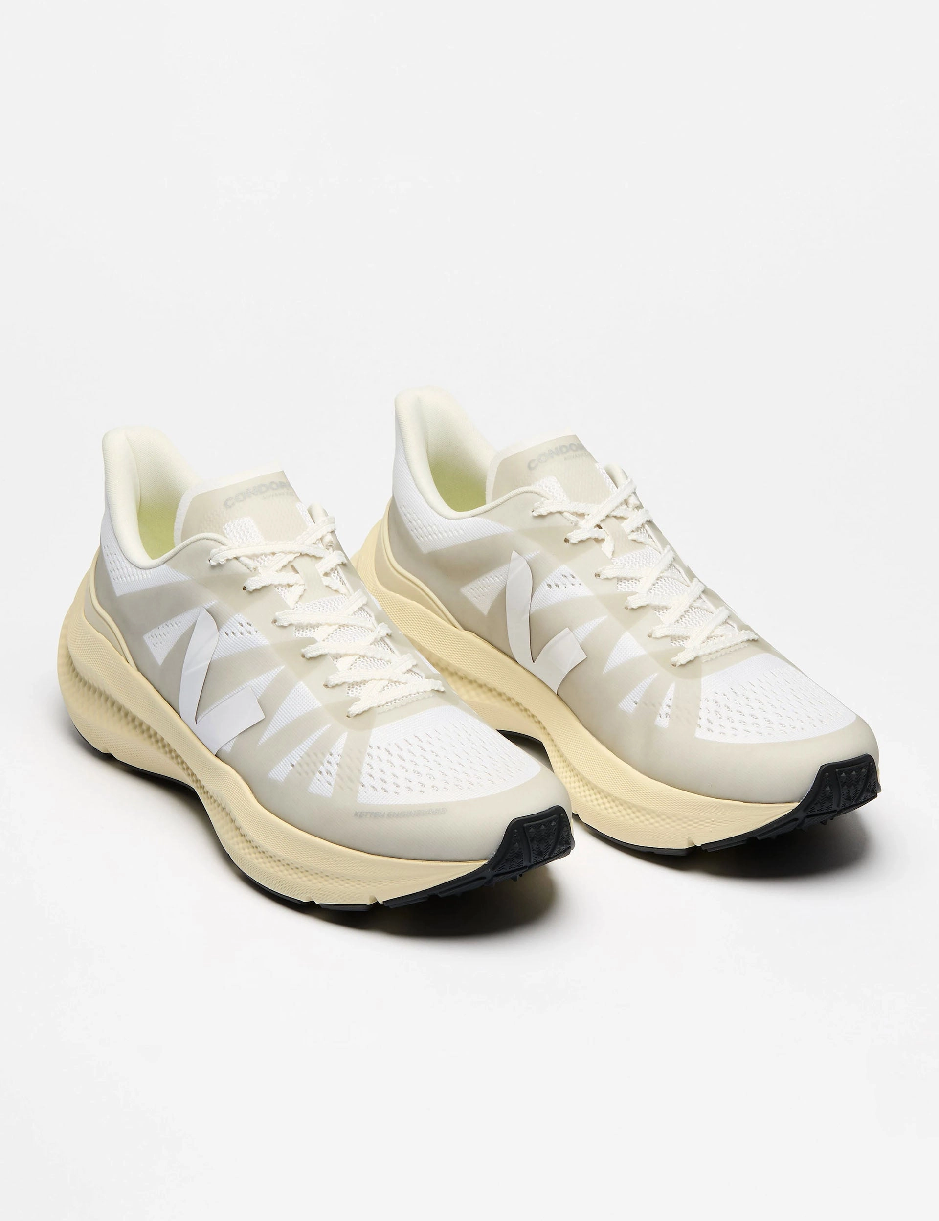 Condor 3 Advanced - Full White Veja women's trendy casual shoes
