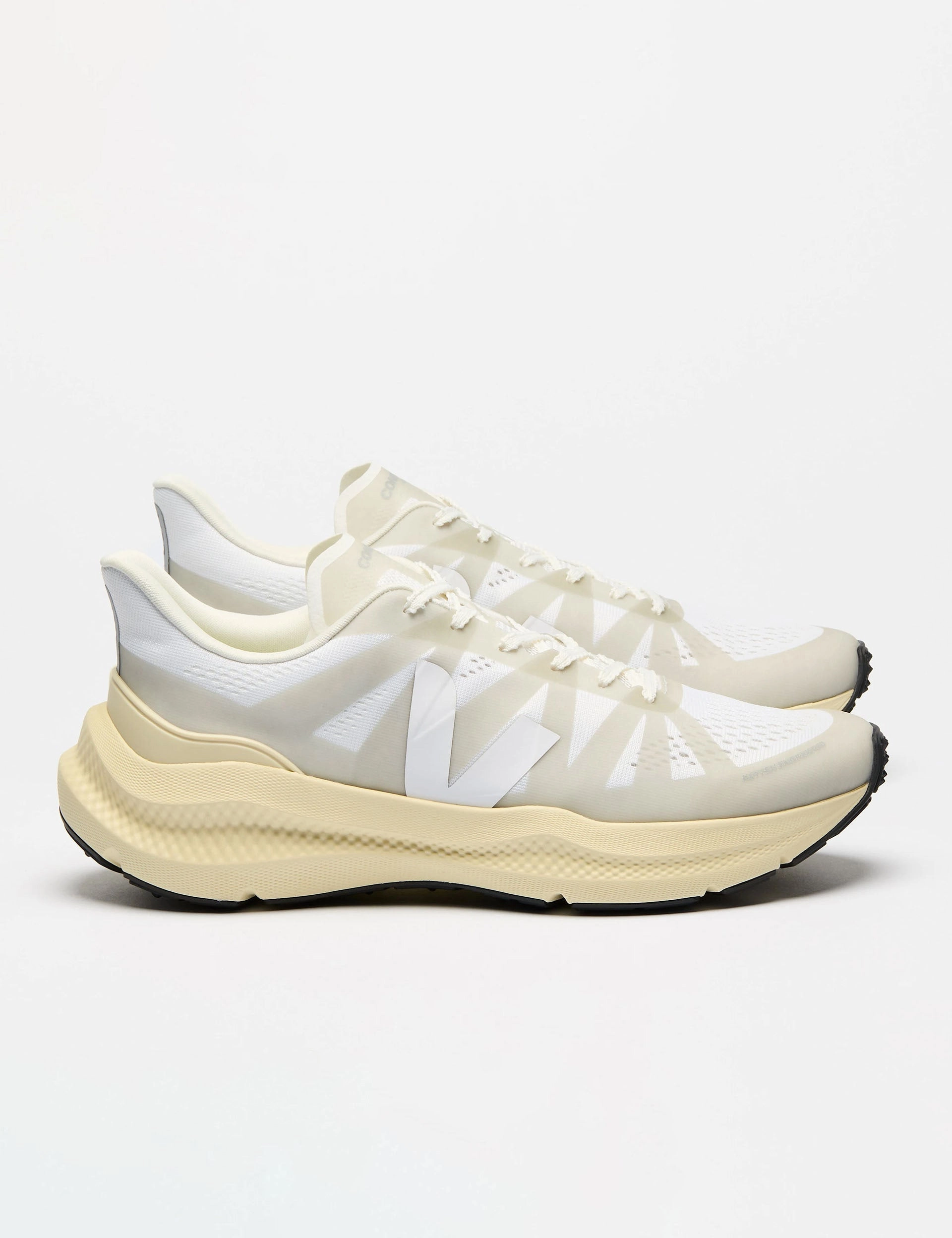 Condor 3 Advanced - Full White Veja women's trendy casual shoes