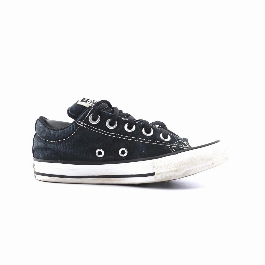 CONVERSE ALL STAR vintage Converse footwear looks