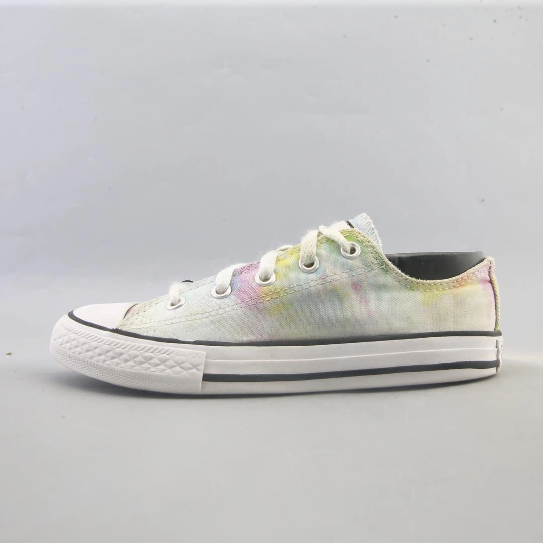 CONVERSE ALL STAR Converse iconic footwear looks