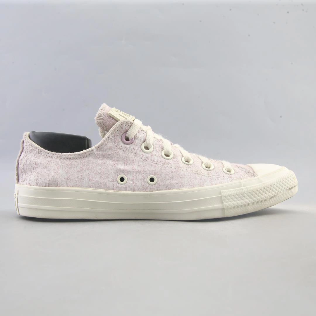 CONVERSE ALL STAR vintage Converse footwear looks