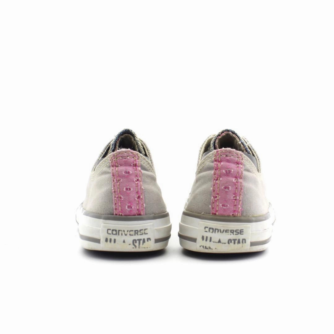 CONVERSE ALL STAR vintage Converse footwear looks