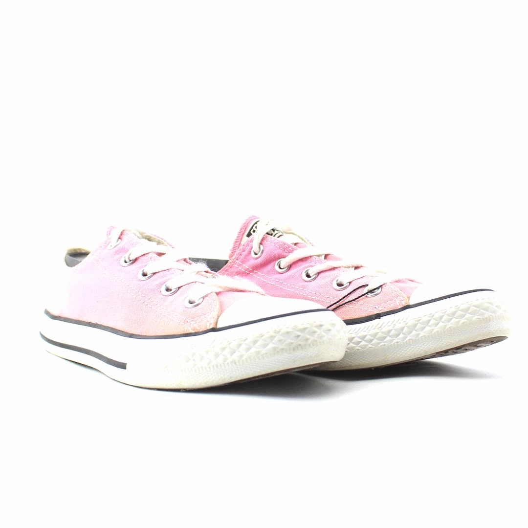 CONVERSE ALL STAR vintage Converse footwear looks