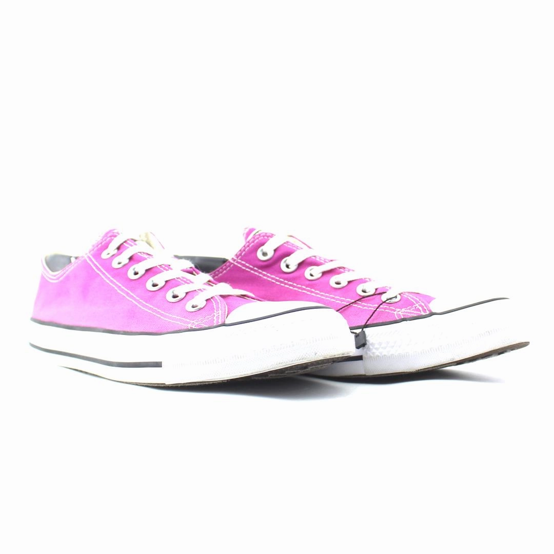 CONVERSE ALL STAR vintage Converse footwear looks