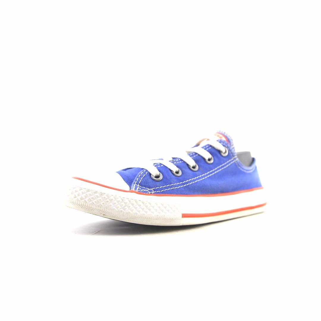 CONVERSE ALL STAR vintage Converse footwear looks