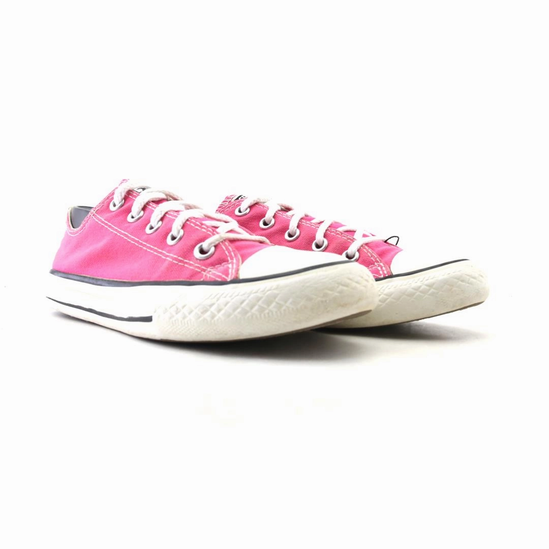 CONVERSE ALL STAR vintage Converse footwear looks