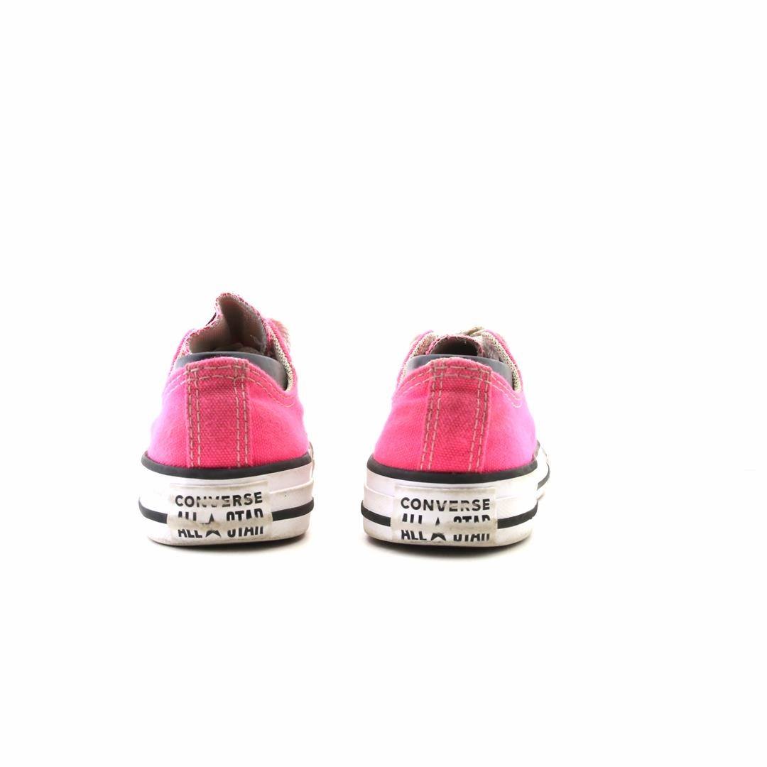 CONVERSE ALL STAR vintage Converse footwear looks
