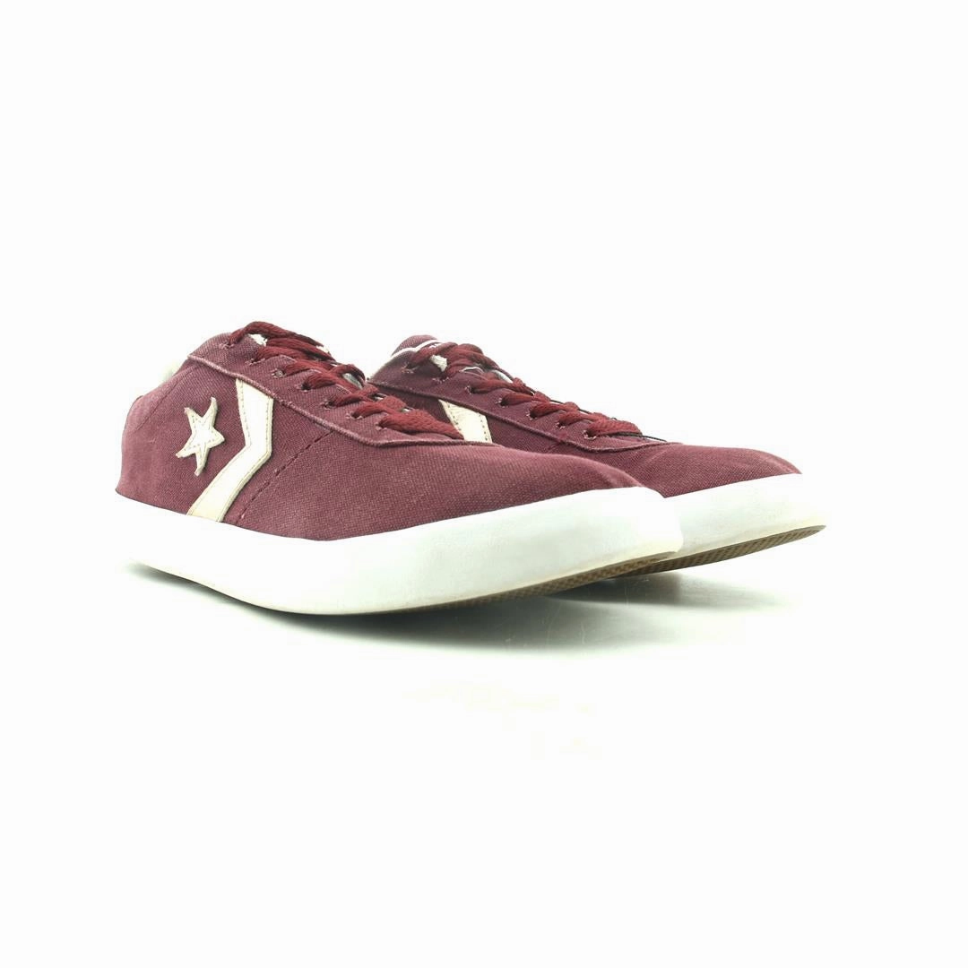CONVERSE ALL STAR vintage Converse footwear looks