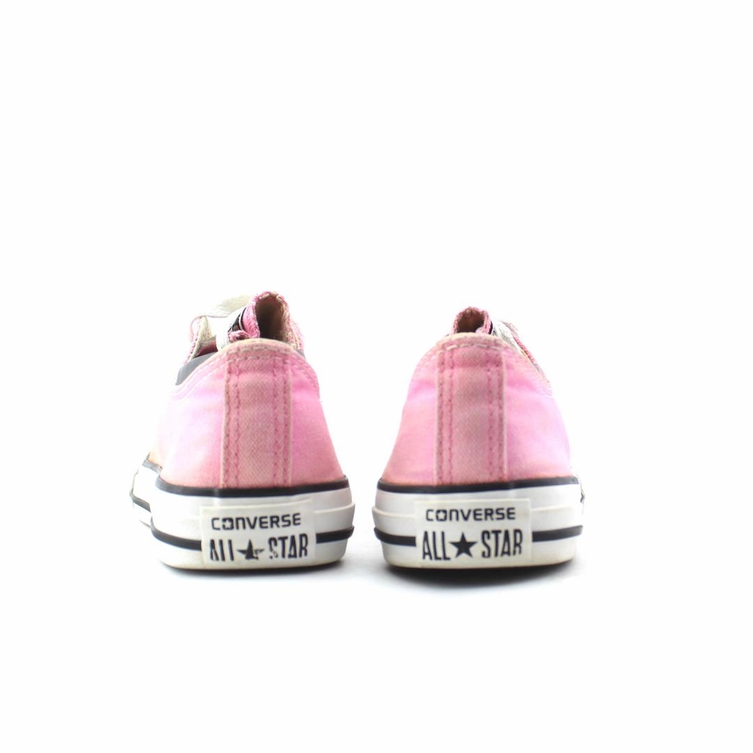 CONVERSE ALL STAR vintage Converse footwear looks