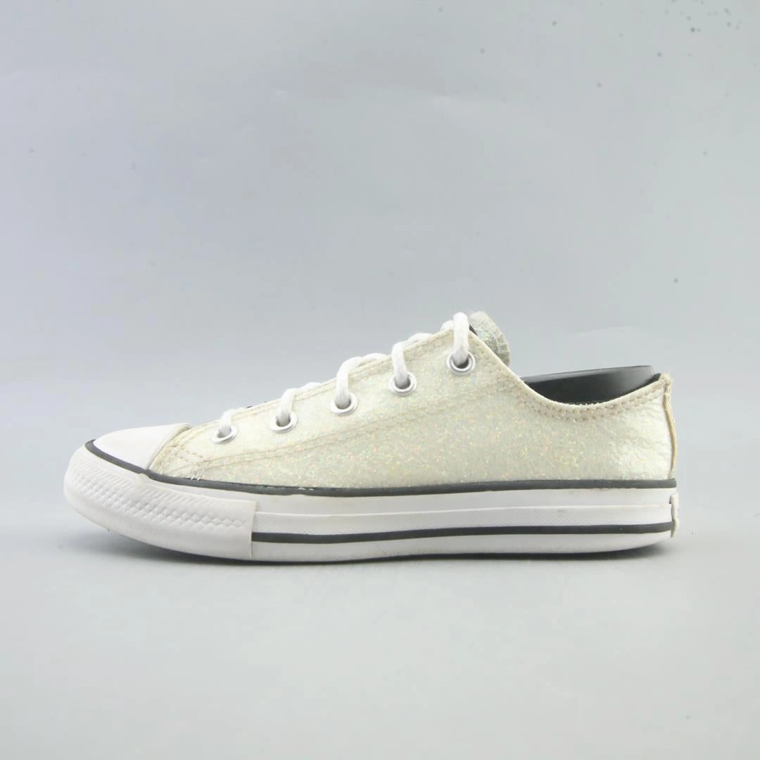 CONVERSE ALL STAR Converse iconic footwear looks