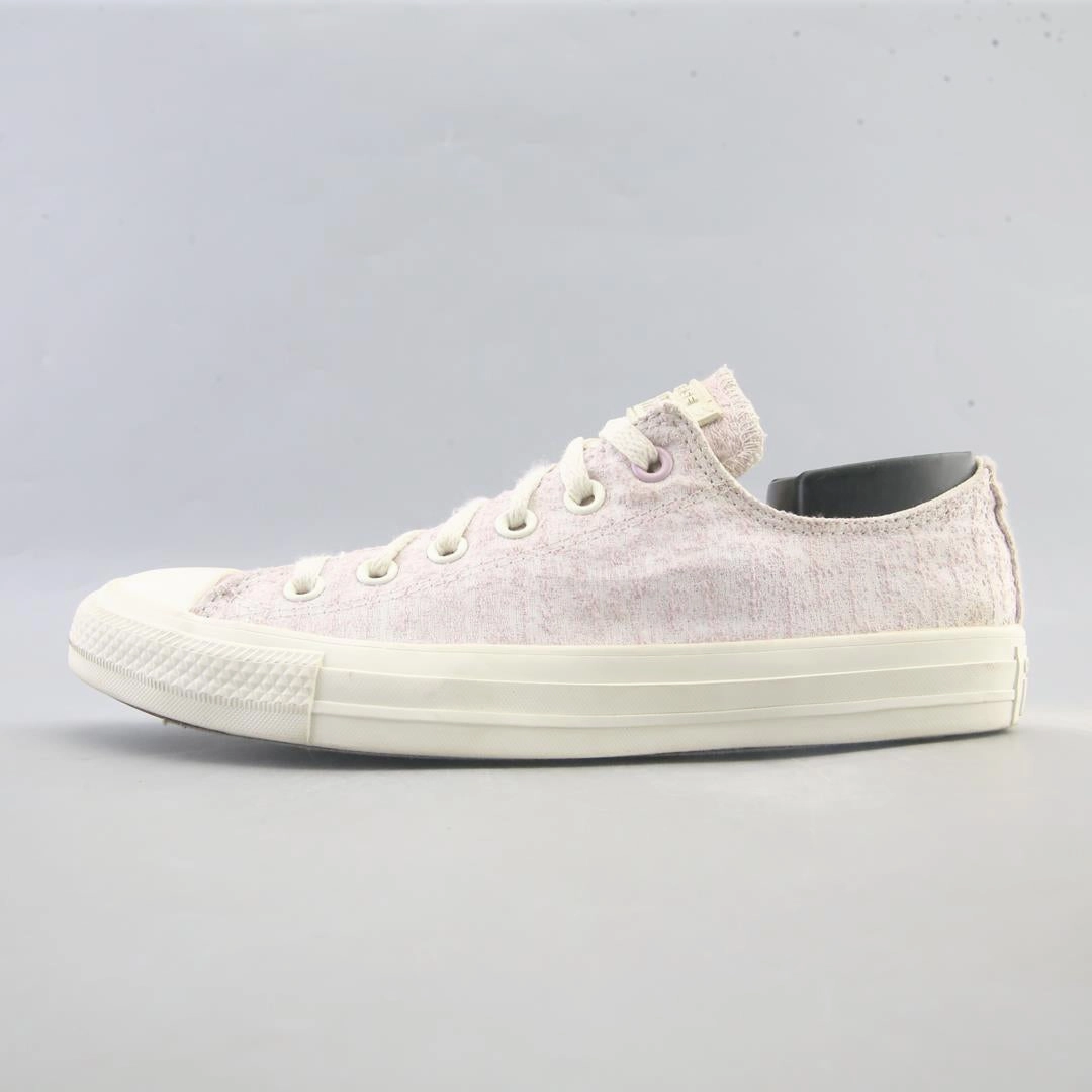CONVERSE ALL STAR Converse iconic footwear looks