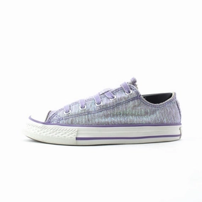 CONVERSE CHUCK TAYLOR ALL STAR CANVAS Converse iconic footwear looks