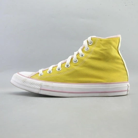 CONVERSE CHUCK TAYLOR ALL STAR CANVAS Converse iconic footwear looks