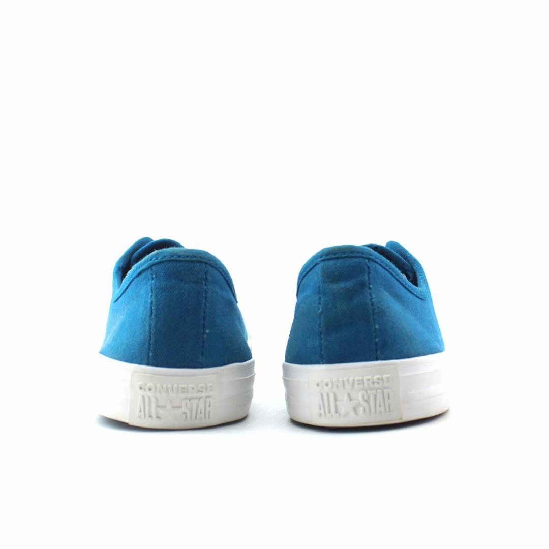 CONVERSE CHUCK TAYLOR ALL STAR CANVAS vintage Converse footwear looks