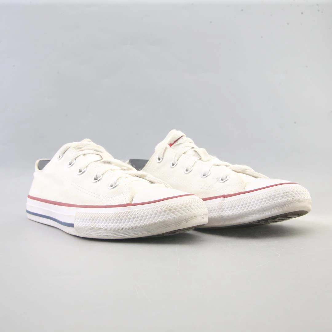 CONVERSE CHUCK TAYLOR ALL STAR CANVAS vintage Converse footwear looks